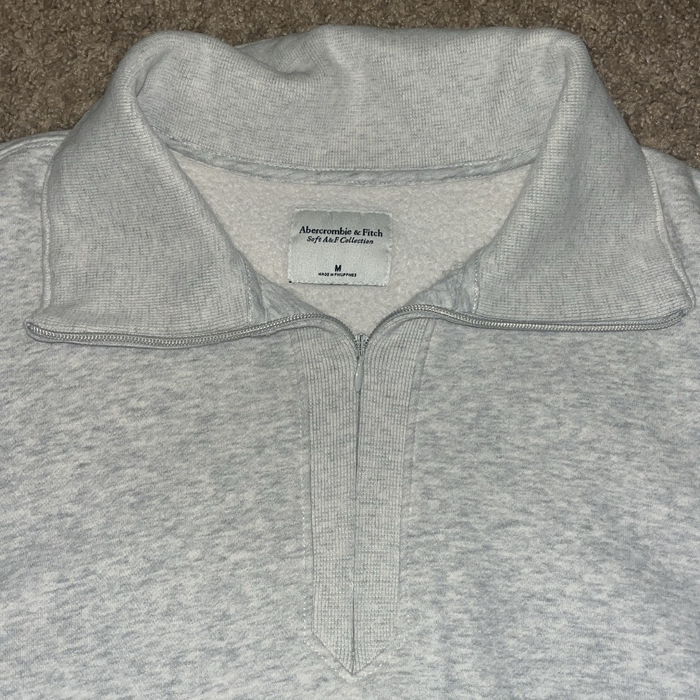 Abercrombie & Fitch Gray Sweatshirt - Picture 2 of 3